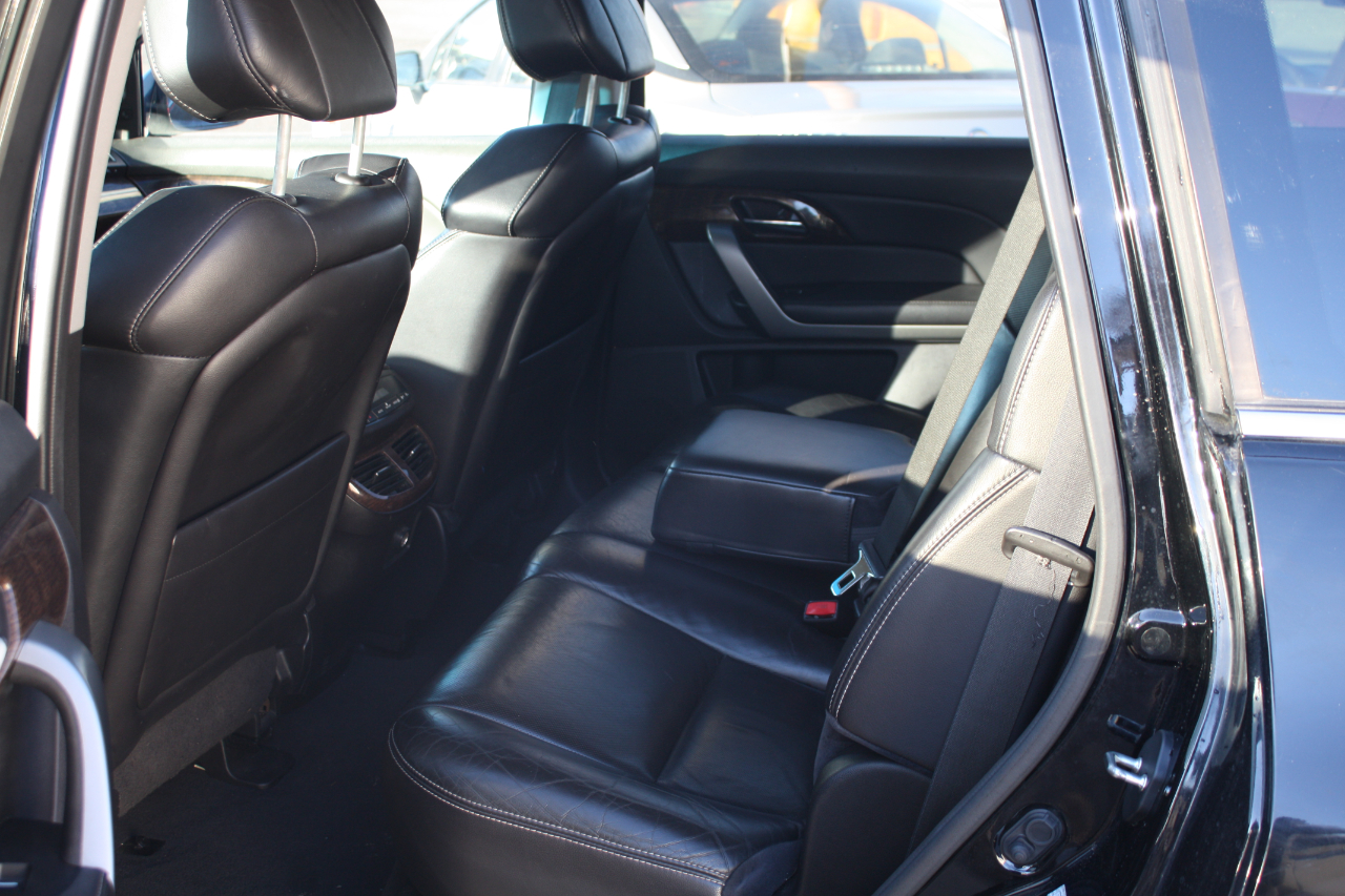 Acura MDX 6-Spd AT w/Advance Package 2011