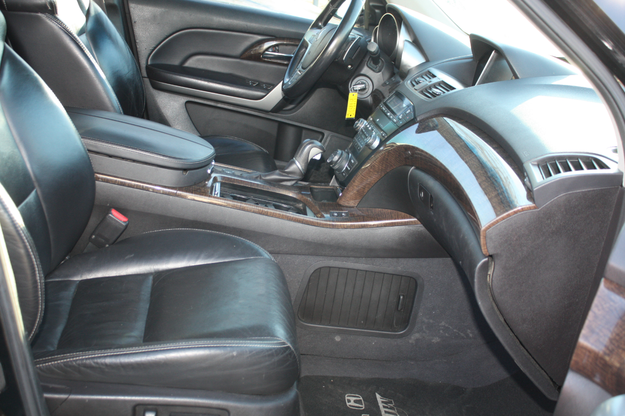 Acura MDX 6-Spd AT w/Advance Package 2011