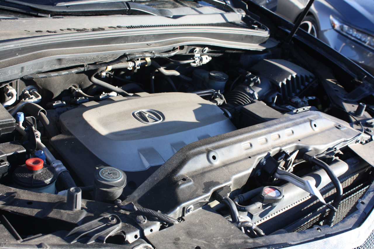 Acura MDX 6-Spd AT w/Advance Package 2011