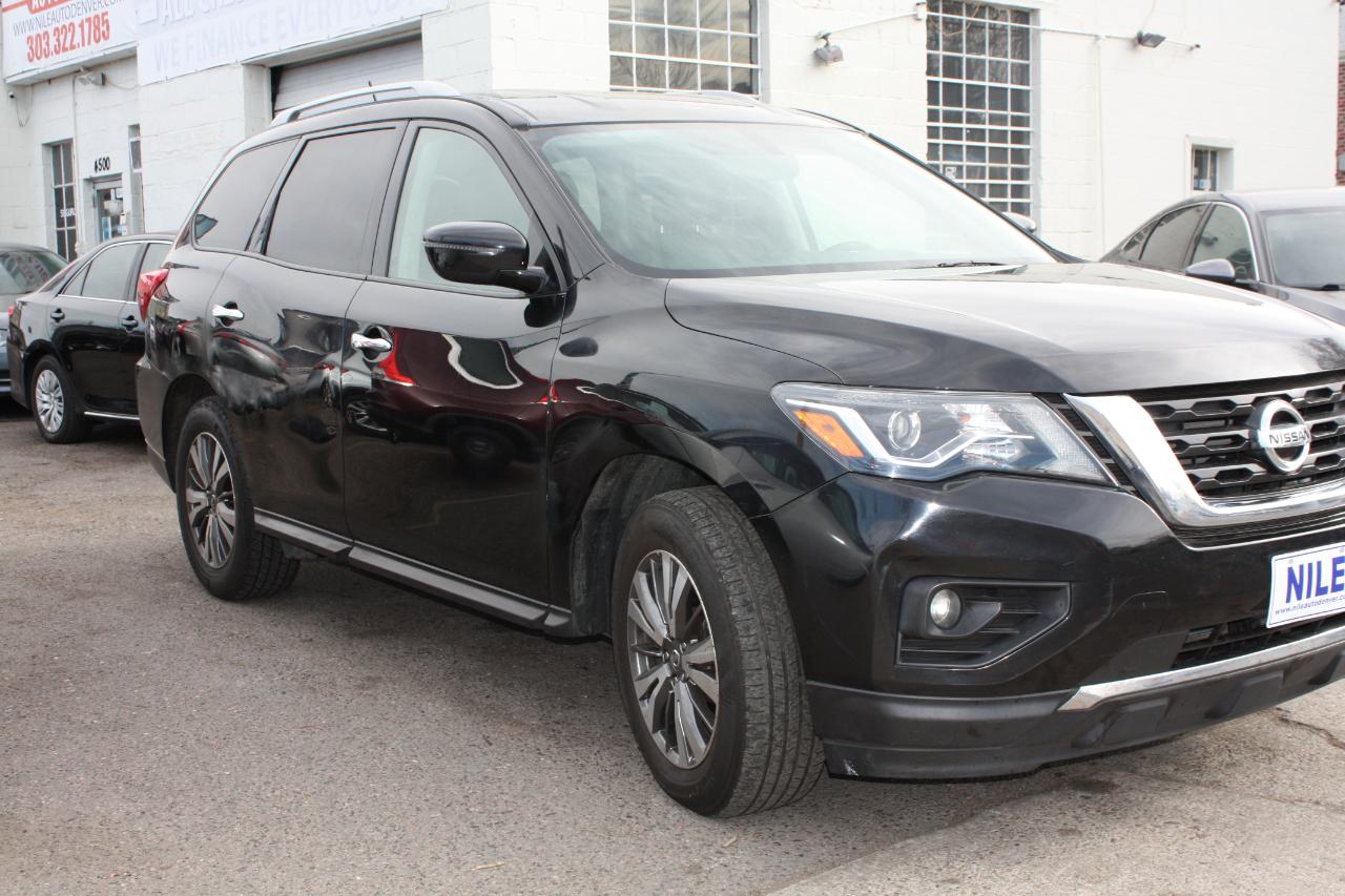 Nissan Pathfinder Platinum 4WD 2018