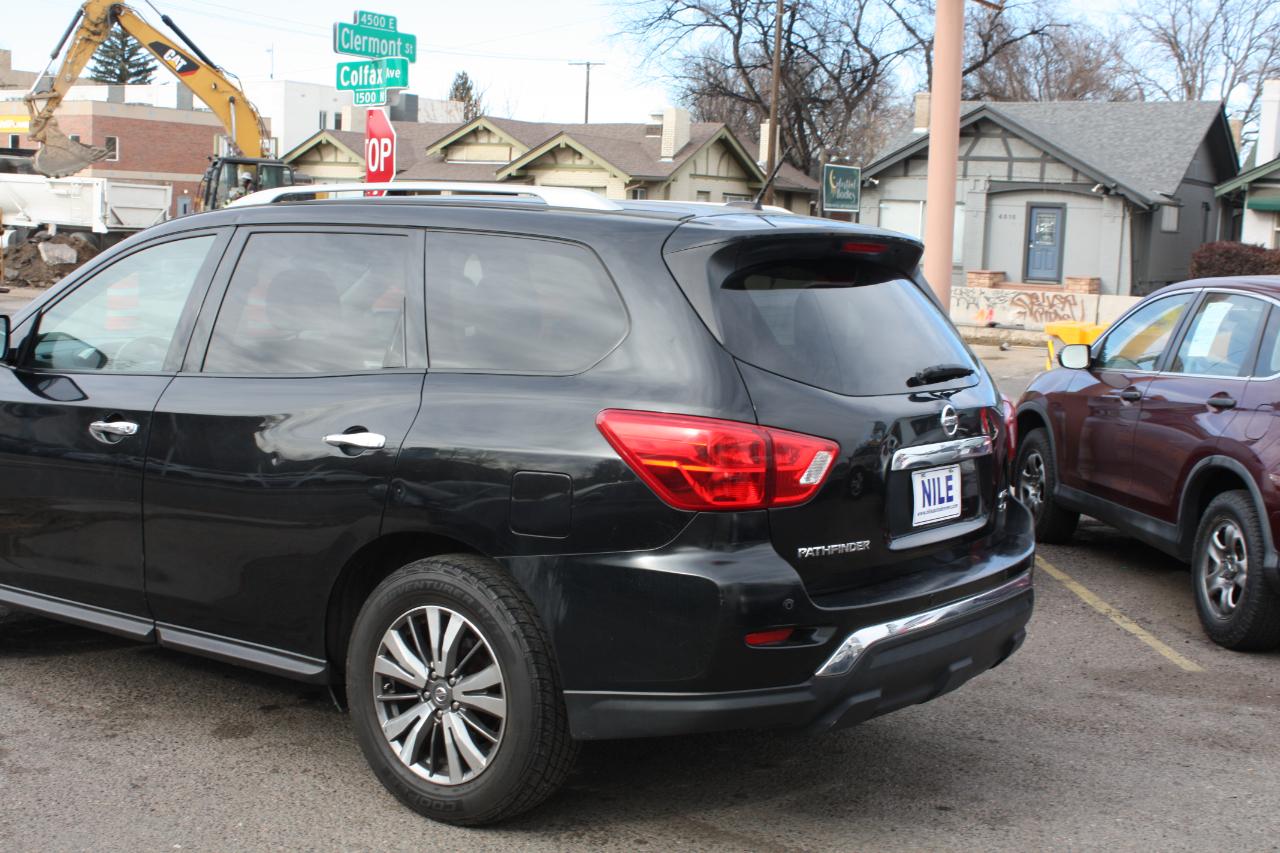 Nissan Pathfinder Platinum 4WD 2018