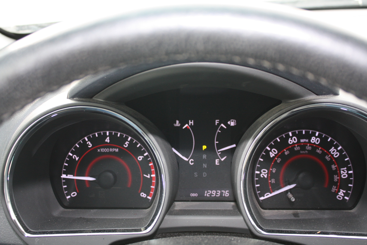 Toyota Highlander Base 4WD 2013