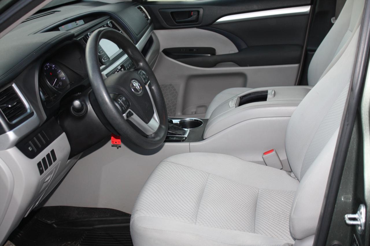 Toyota Highlander LE Plus AWD V6 2018