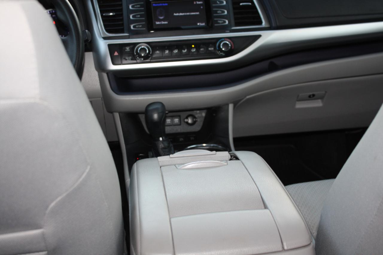 Toyota Highlander LE Plus AWD V6 2018