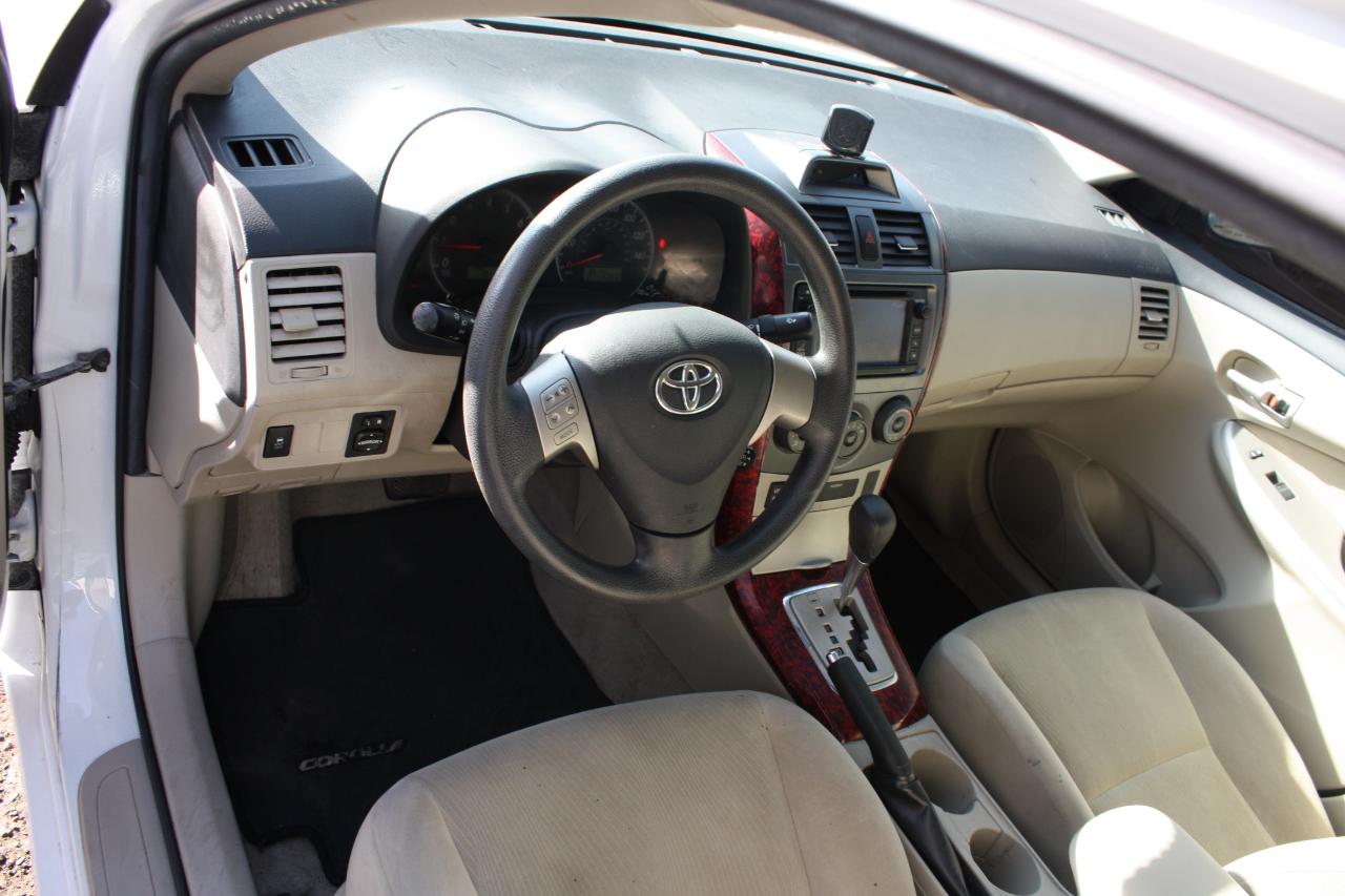 Toyota Corolla LE 2013