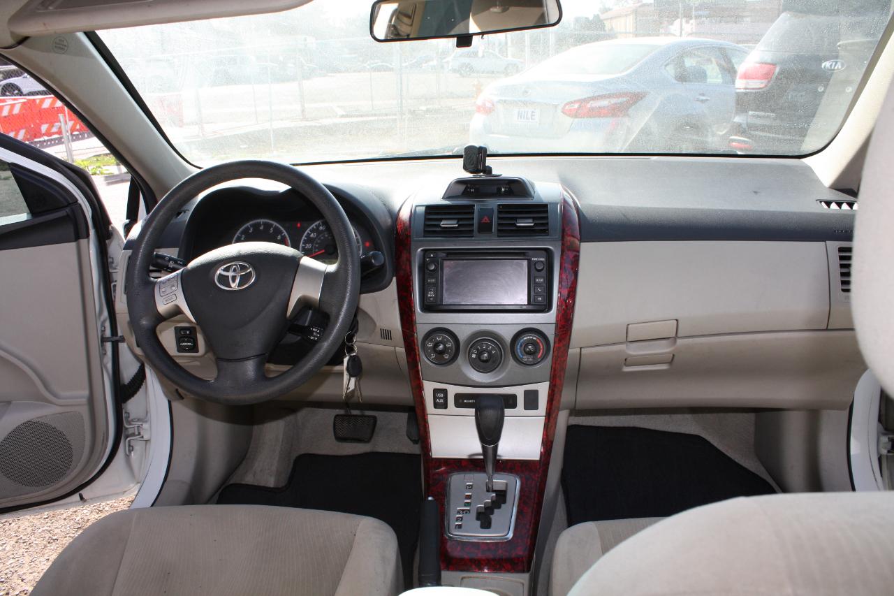 Toyota Corolla LE 2013