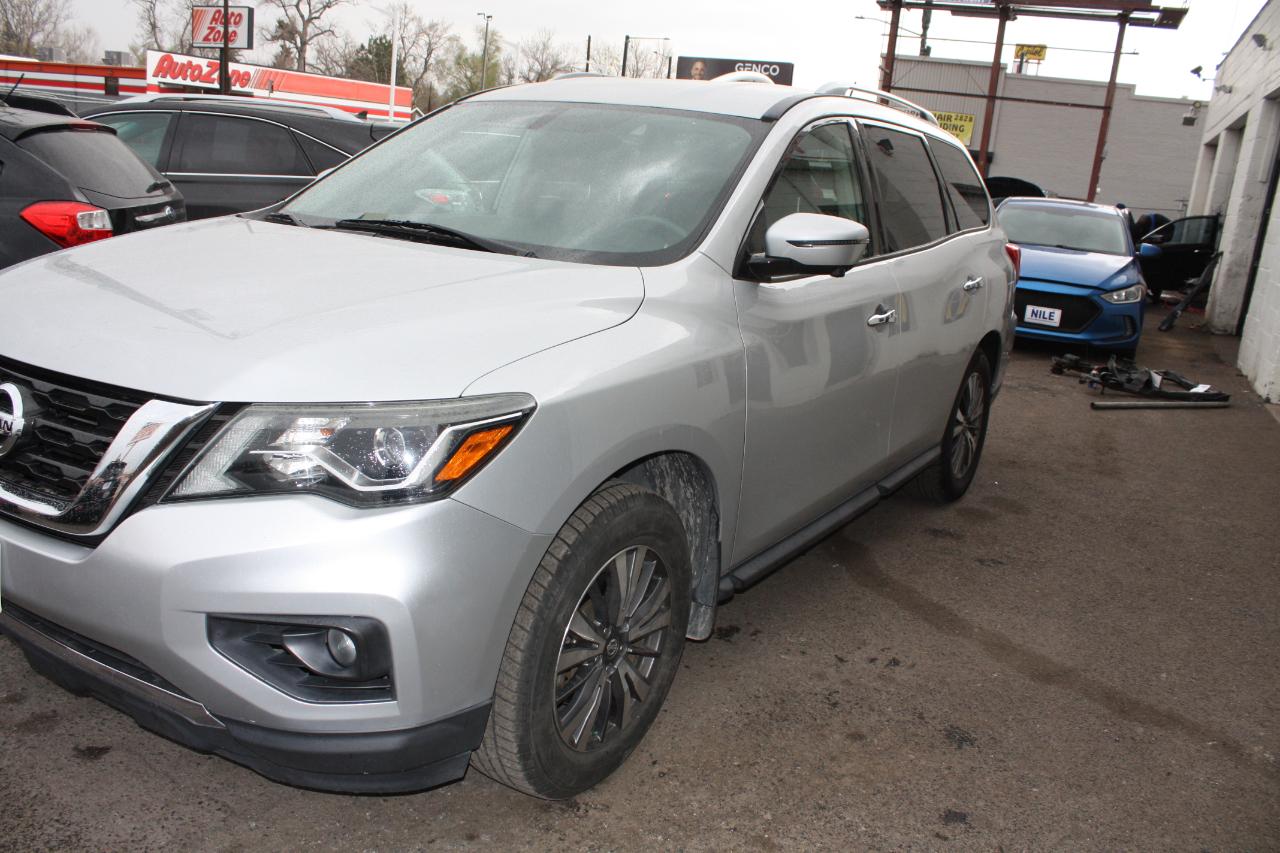 Nissan Pathfinder Platinum 4WD 2018