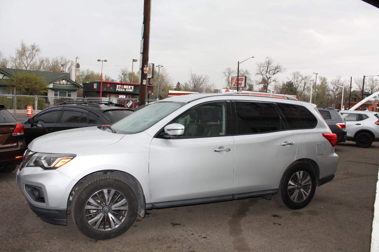 Nissan Pathfinder Platinum 4WD 2018