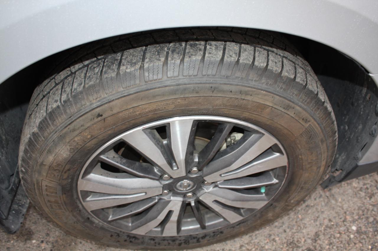 Nissan Pathfinder Platinum 4WD 2018