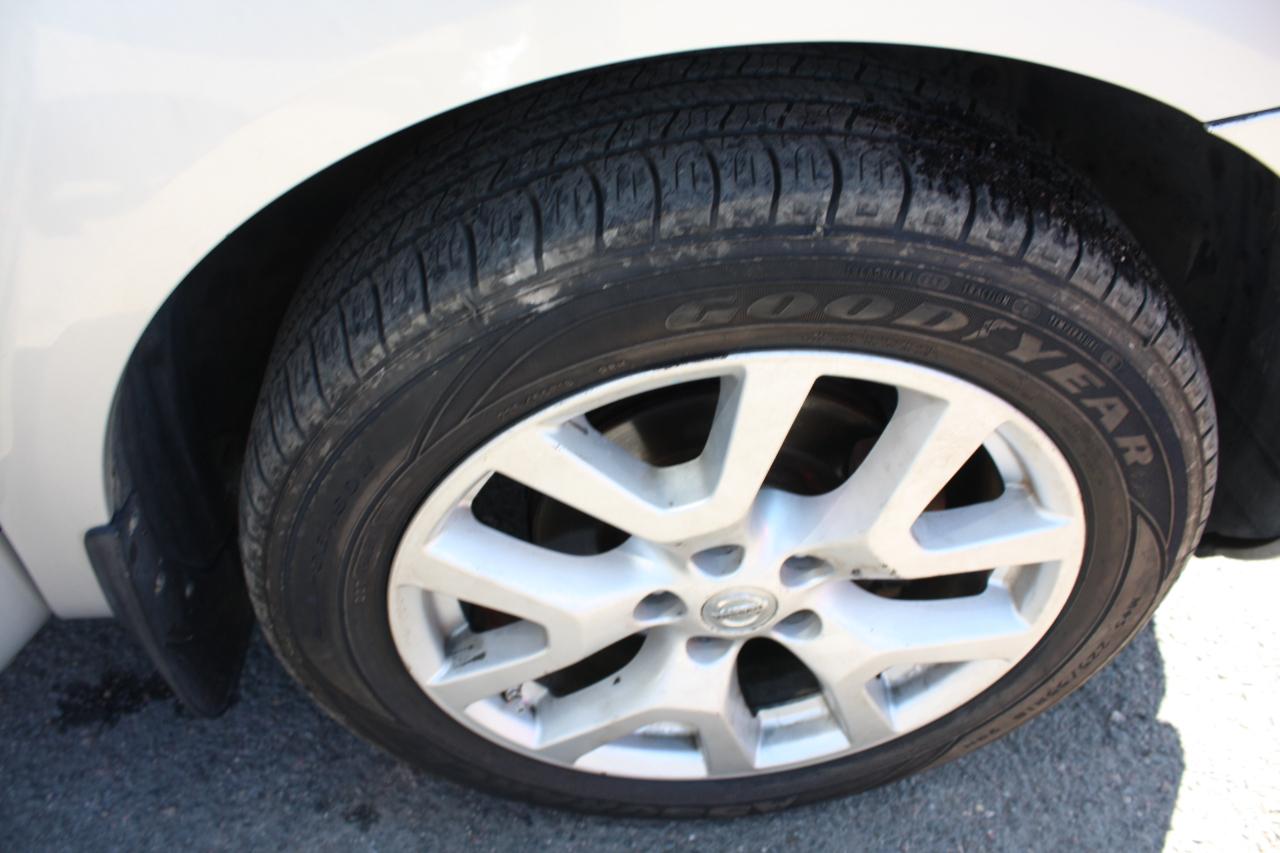 Nissan Rogue S AWD 2013