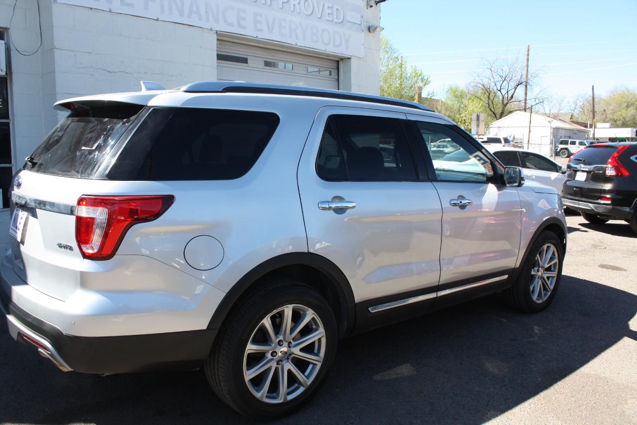 Ford Explorer Limited 4WD 2017
