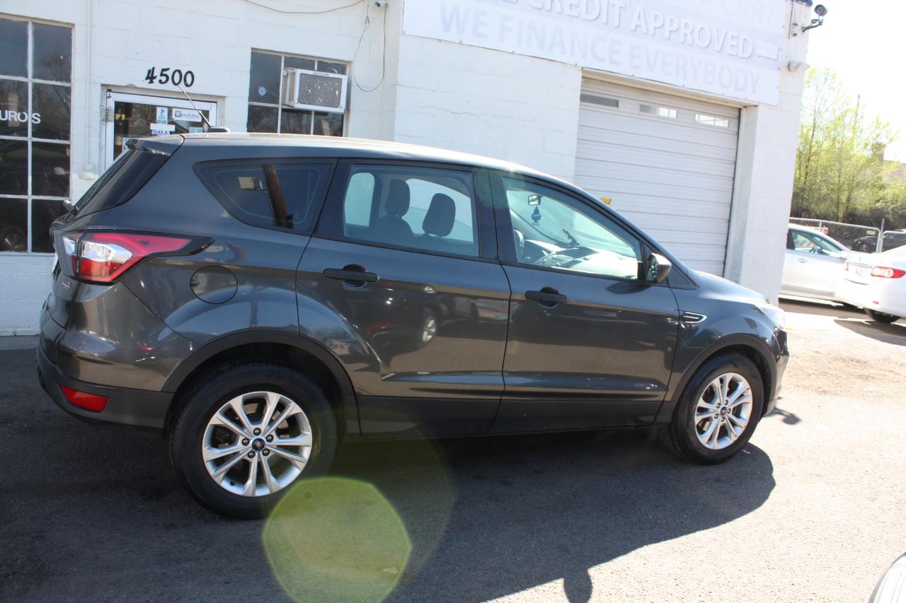 Ford Escape S FWD 2018