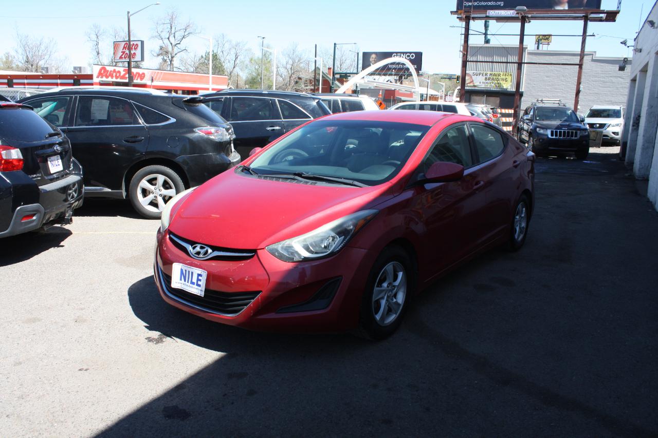 Hyundai Elantra SE 6AT 2015