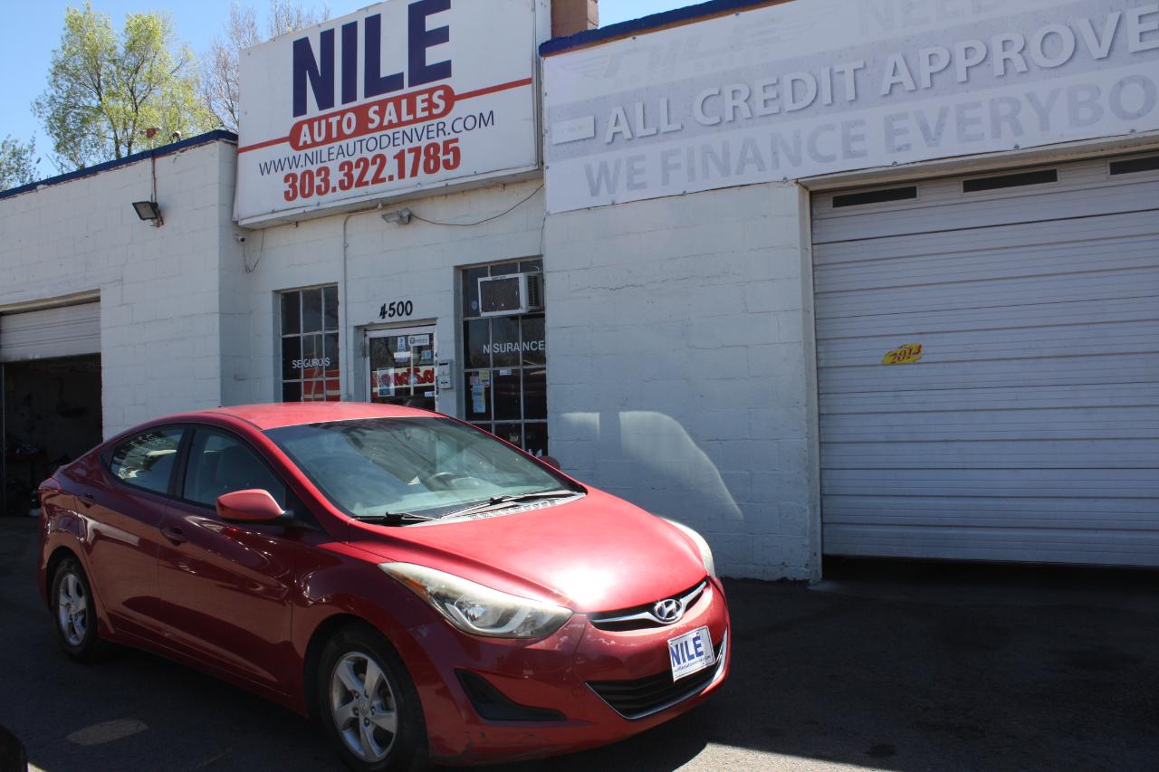 Hyundai Elantra SE 6AT 2015