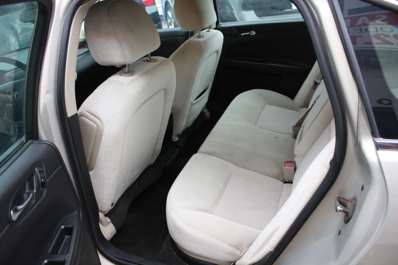 Chevrolet Impala LT (Fleet) 2012