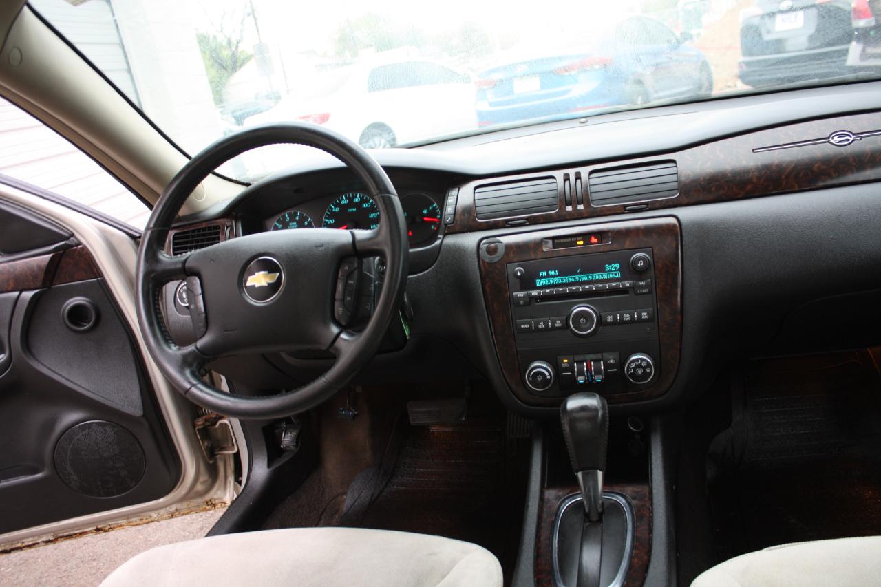 Chevrolet Impala LT (Fleet) 2012