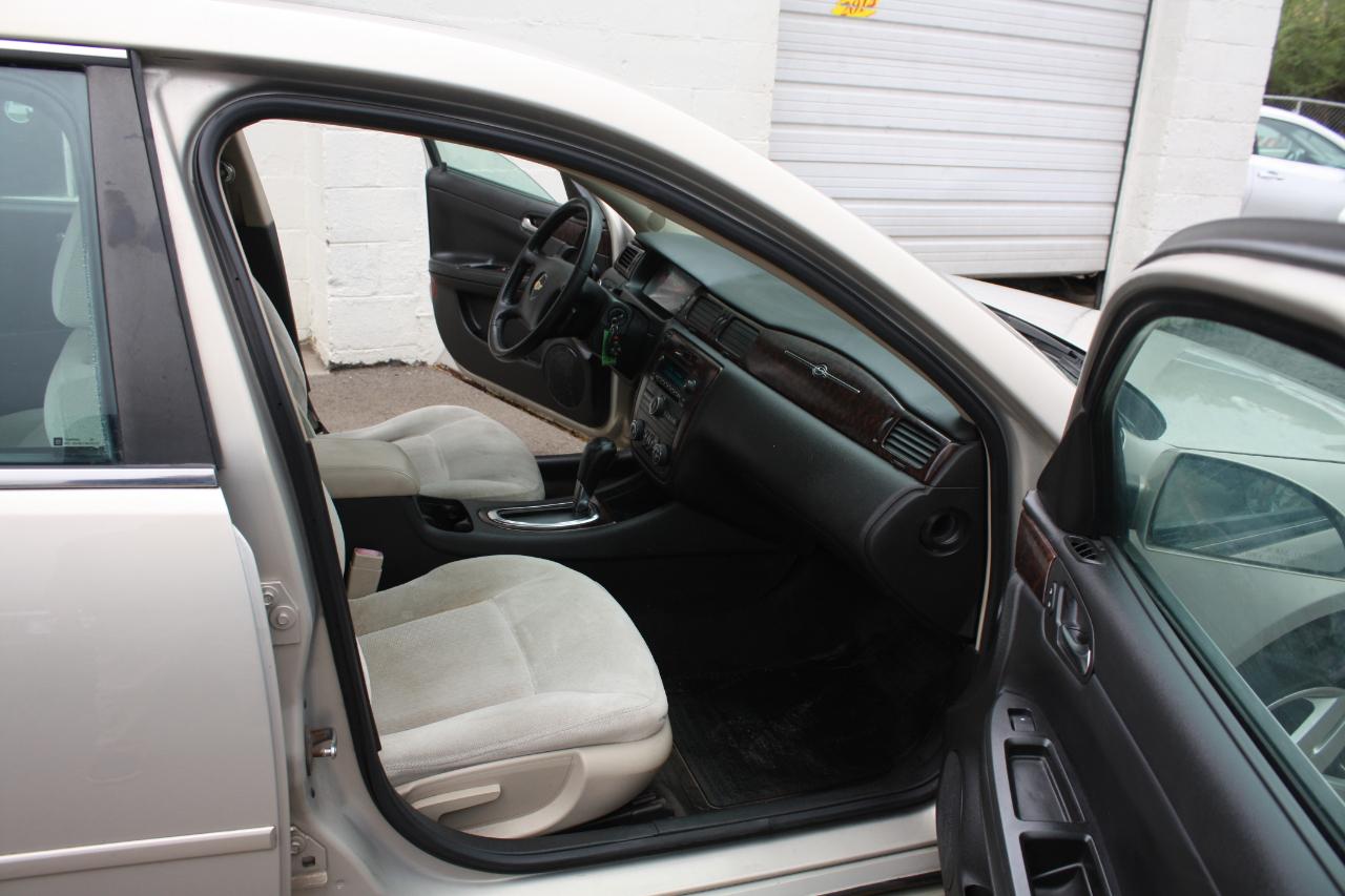 Chevrolet Impala LT (Fleet) 2012