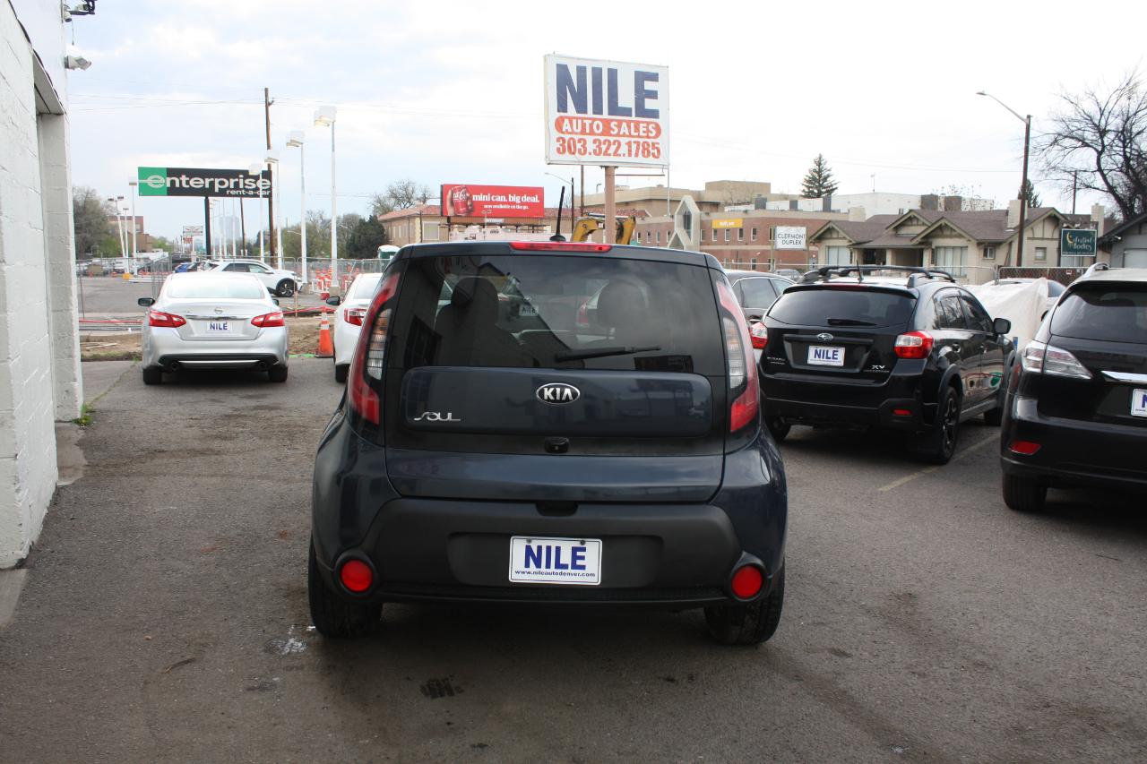 Kia Soul + w/Signature 2.0 Special Edition 2016