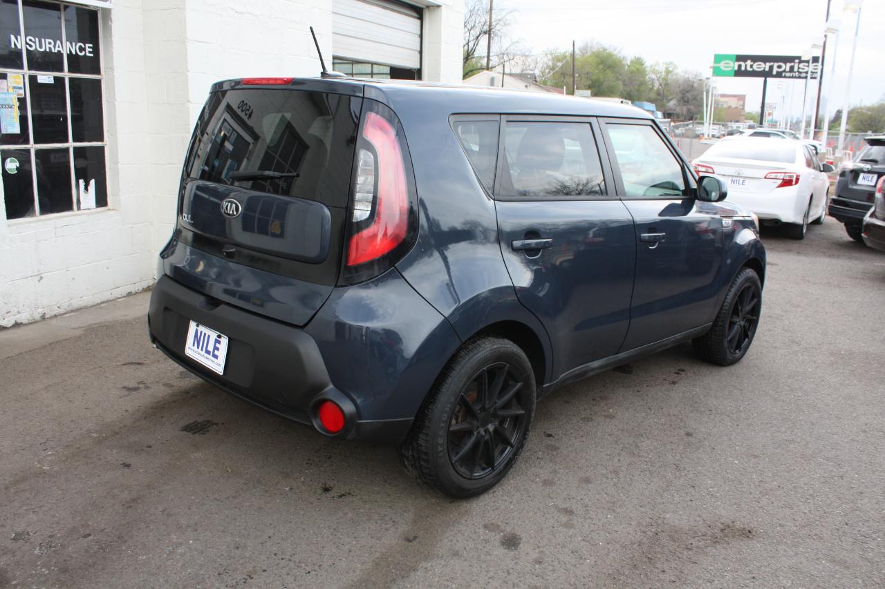 Kia Soul + w/Signature 2.0 Special Edition 2016