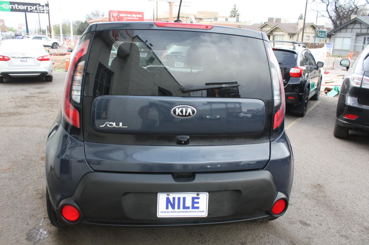 Kia Soul + w/Signature 2.0 Special Edition 2016