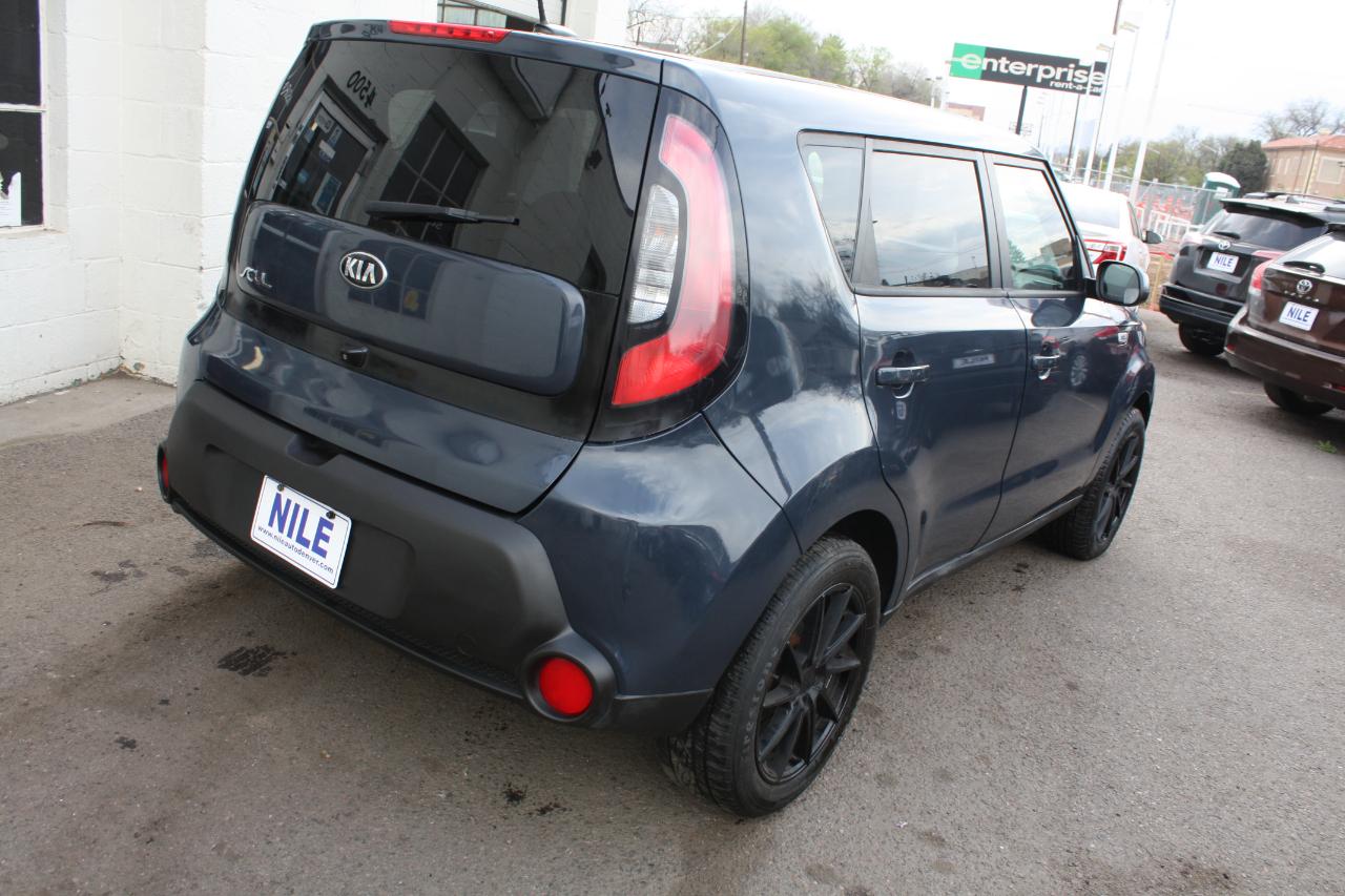 Kia Soul + w/Signature 2.0 Special Edition 2016