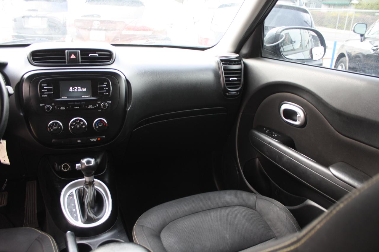 Kia Soul + w/Signature 2.0 Special Edition 2016