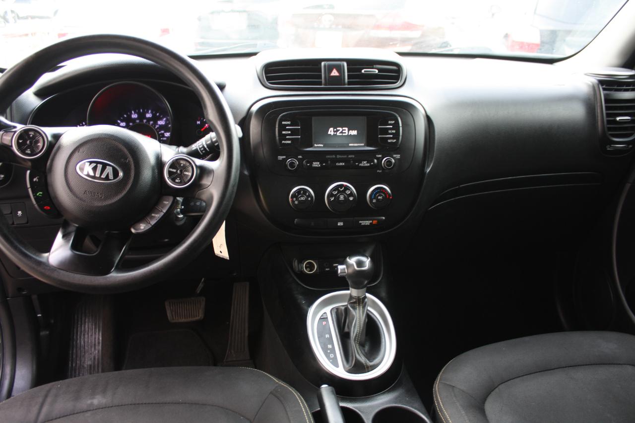 Kia Soul + w/Signature 2.0 Special Edition 2016
