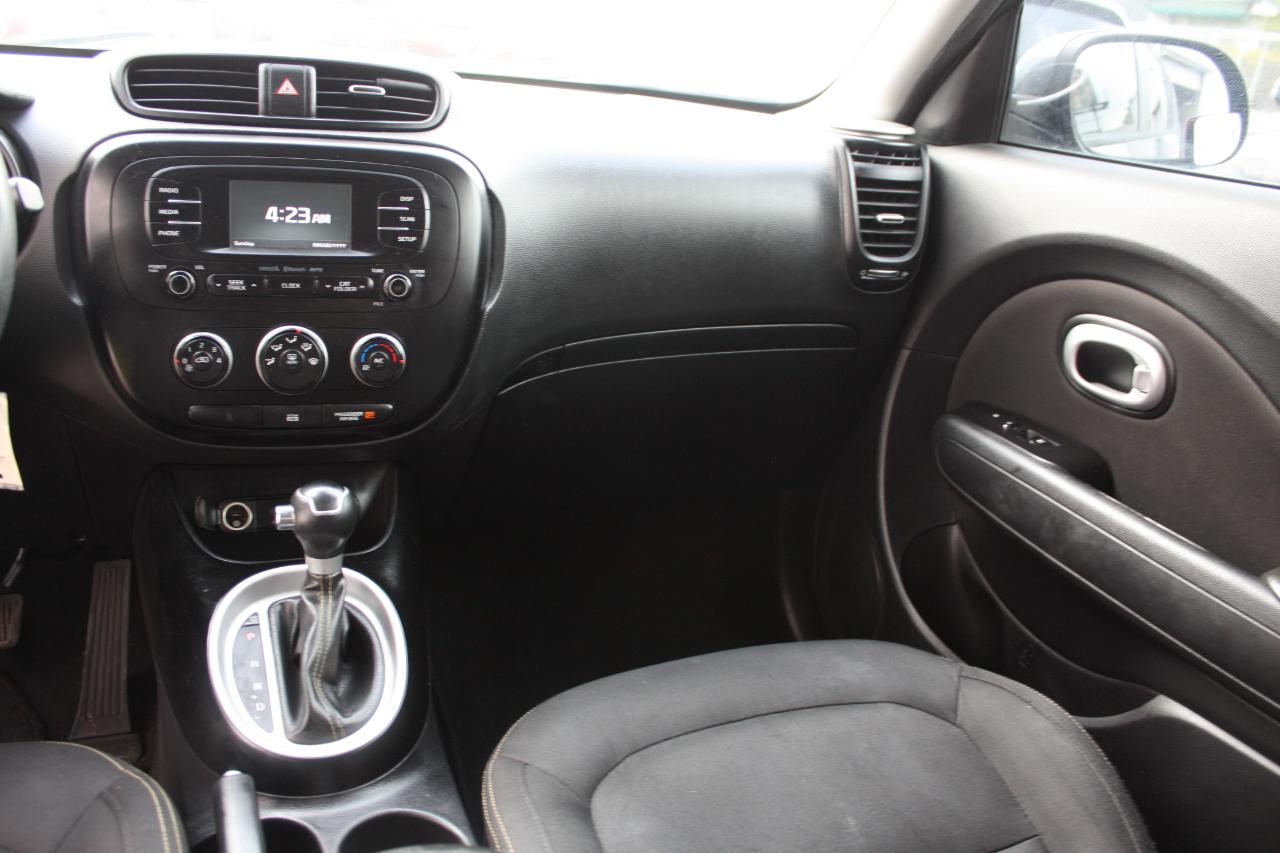 Kia Soul + w/Signature 2.0 Special Edition 2016