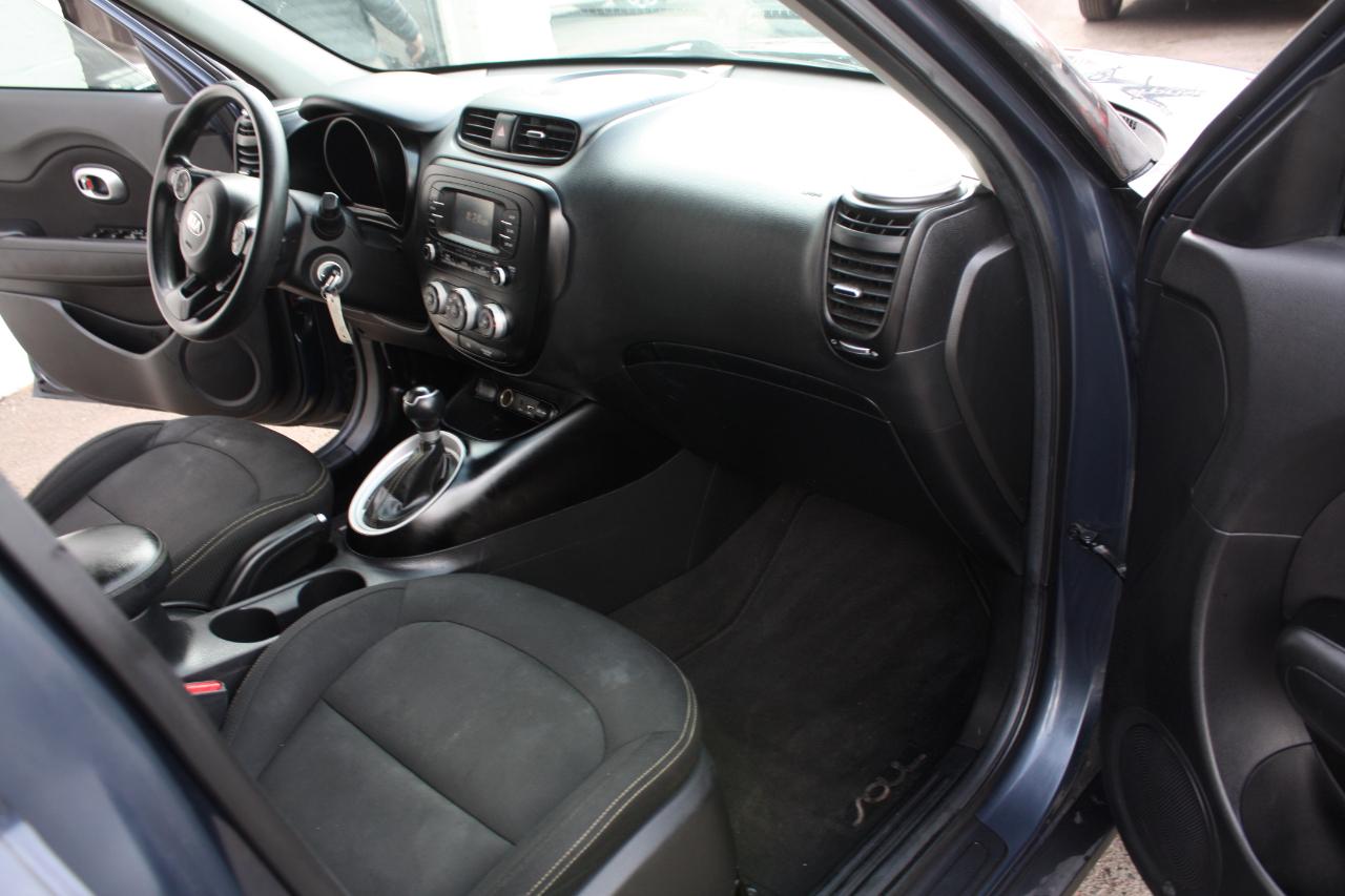 Kia Soul + w/Signature 2.0 Special Edition 2016