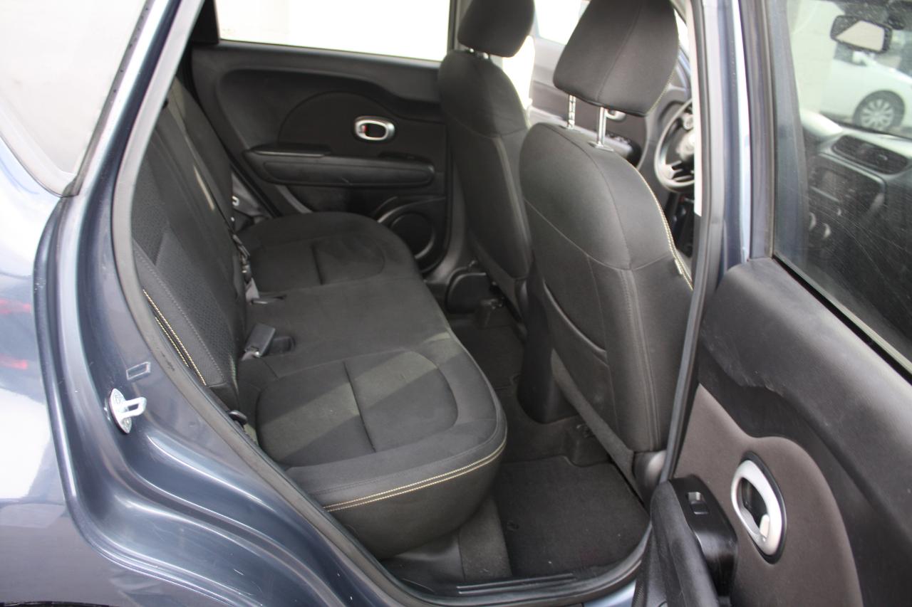 Kia Soul + w/Signature 2.0 Special Edition 2016
