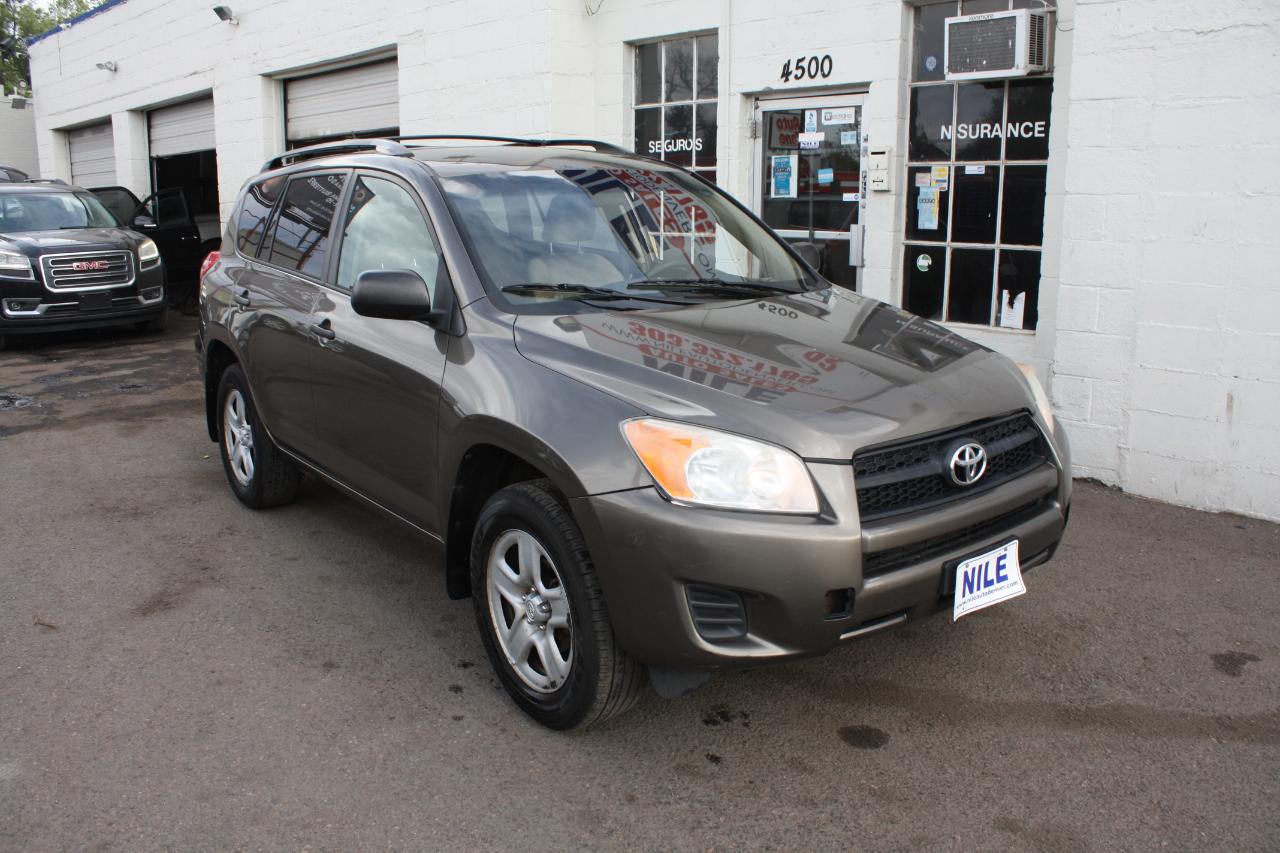 Toyota RAV4 Base I4 4WD 2012