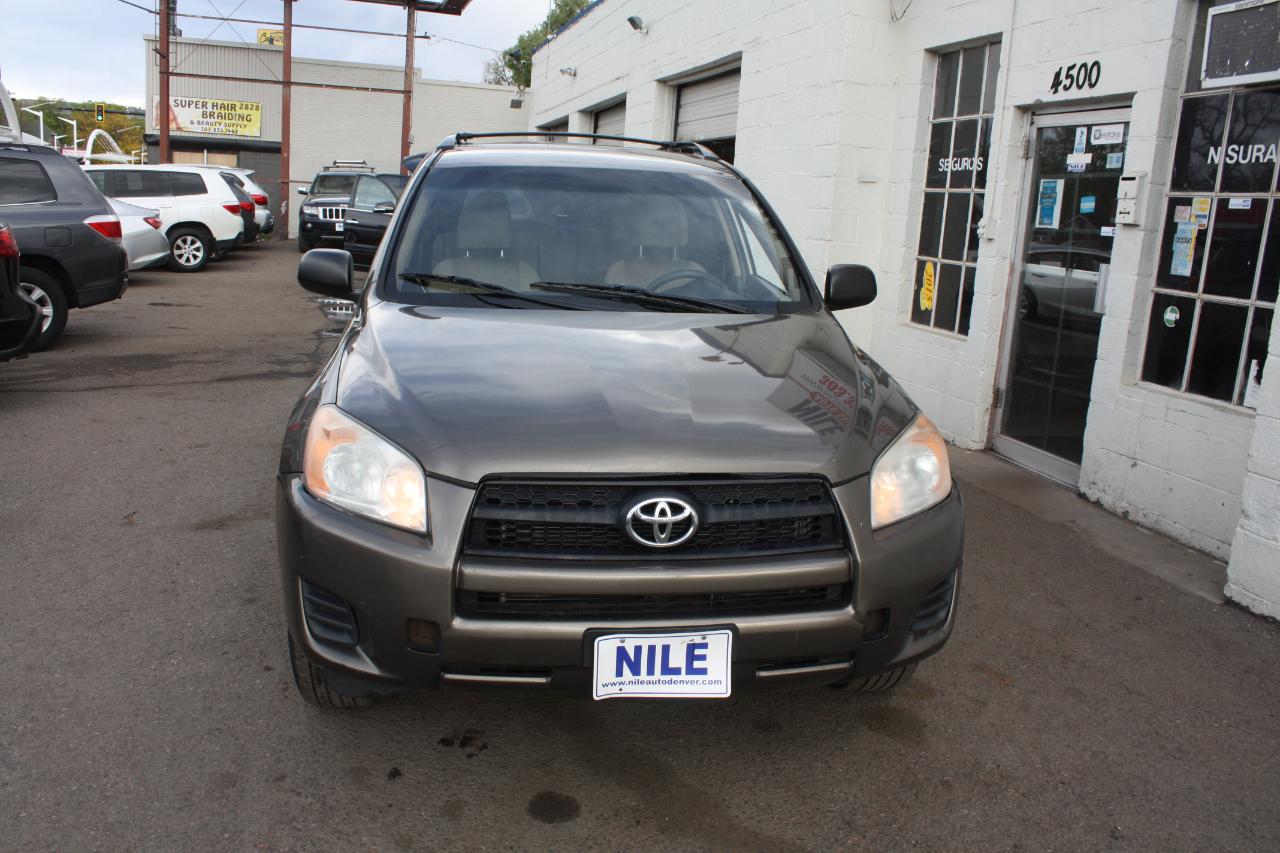Toyota RAV4 Base I4 4WD 2012