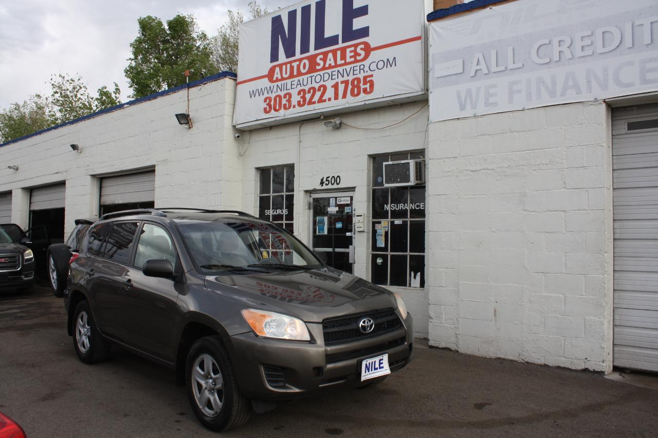 Toyota RAV4 Base I4 4WD 2012