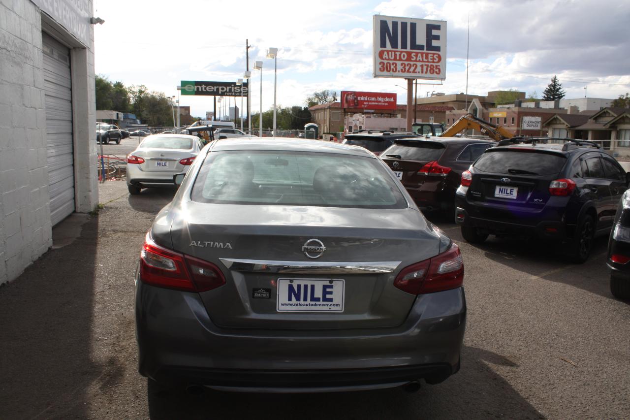 Nissan Altima 2.5 SV 2018