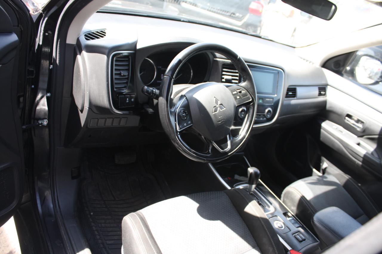 Mitsubishi Outlander SEL AWD 2018