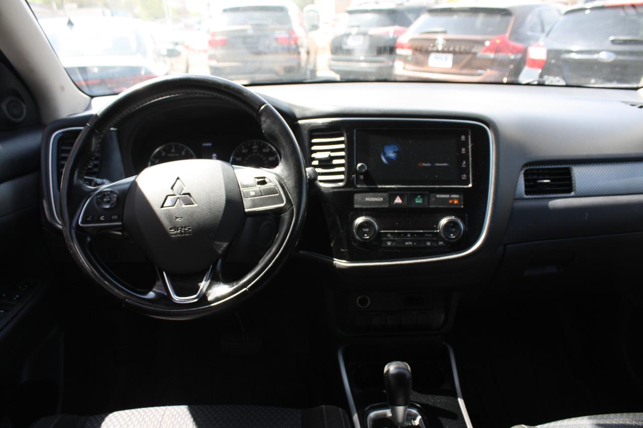 Mitsubishi Outlander SEL AWD 2018