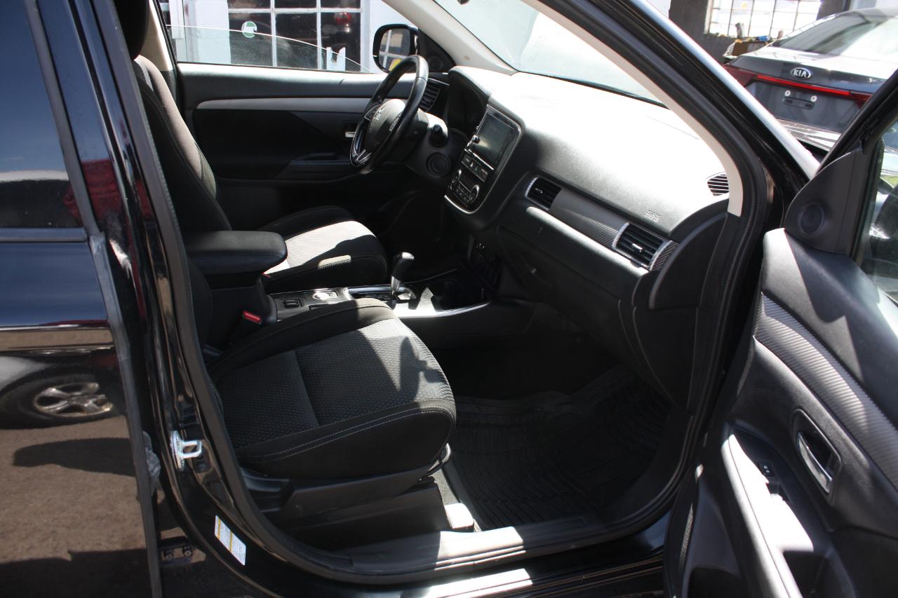 Mitsubishi Outlander SEL AWD 2018