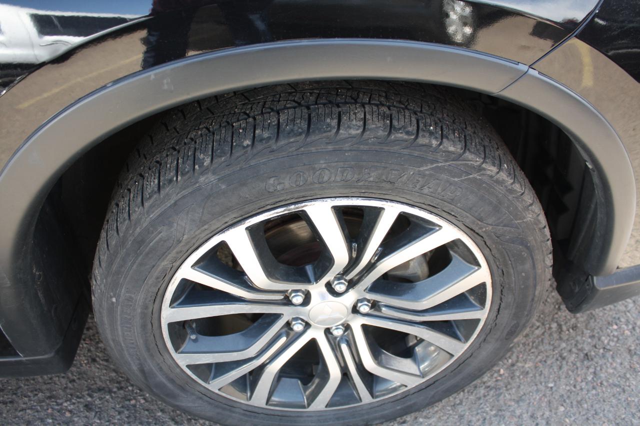 Mitsubishi Outlander SEL AWD 2018