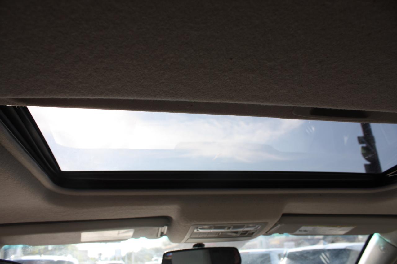 Toyota Highlander Base 4WD 2013