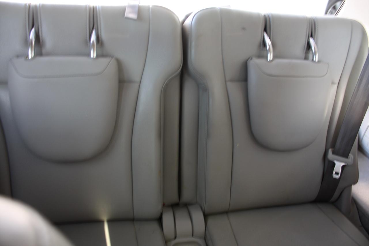 Toyota Highlander Base 4WD 2013