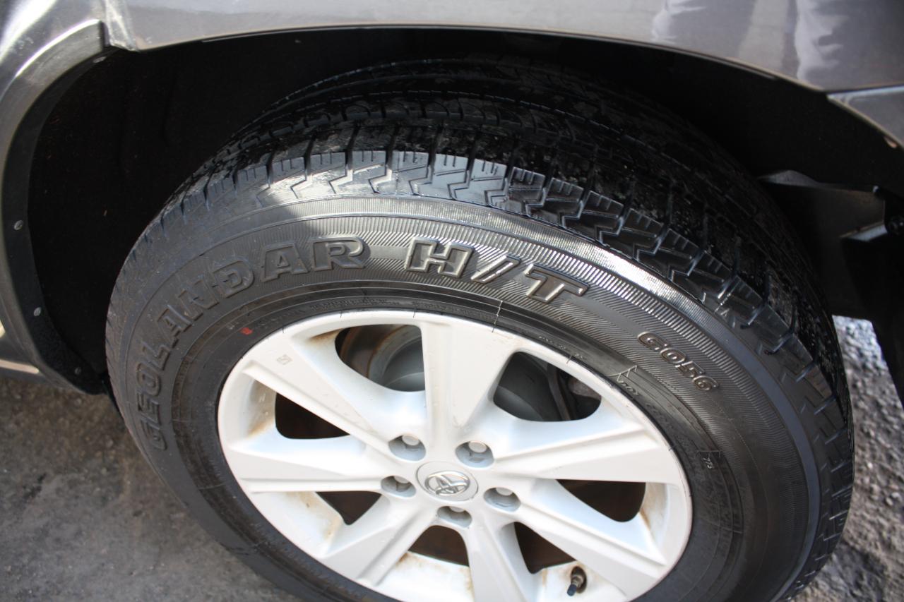 Toyota Highlander Base 4WD 2013