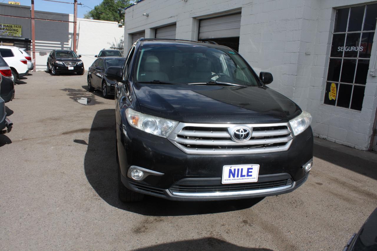 Toyota Highlander Limited FWD (Natl) 2012