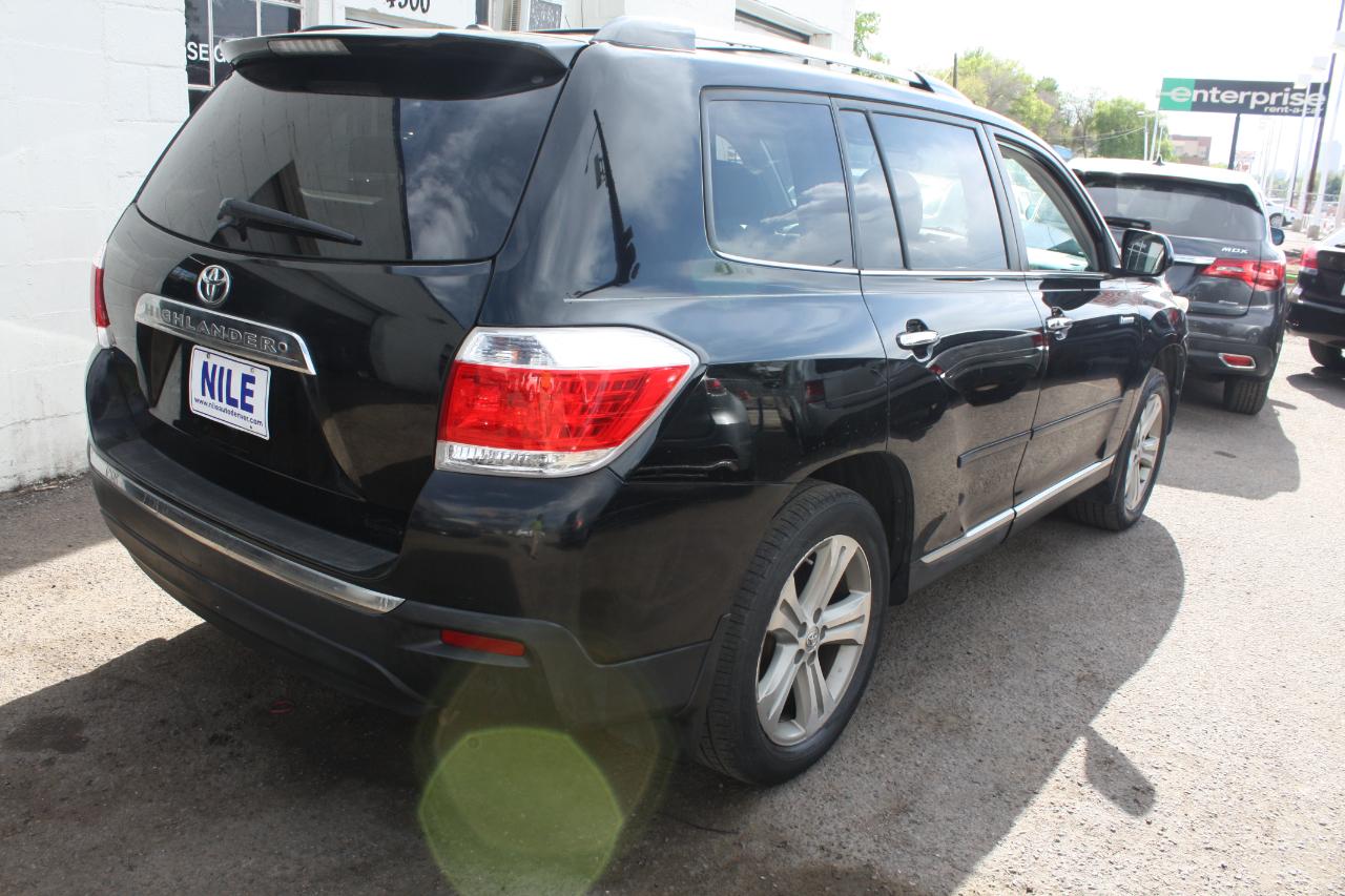 Toyota Highlander Limited FWD (Natl) 2012