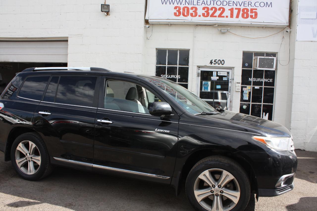 Toyota Highlander Limited FWD (Natl) 2012