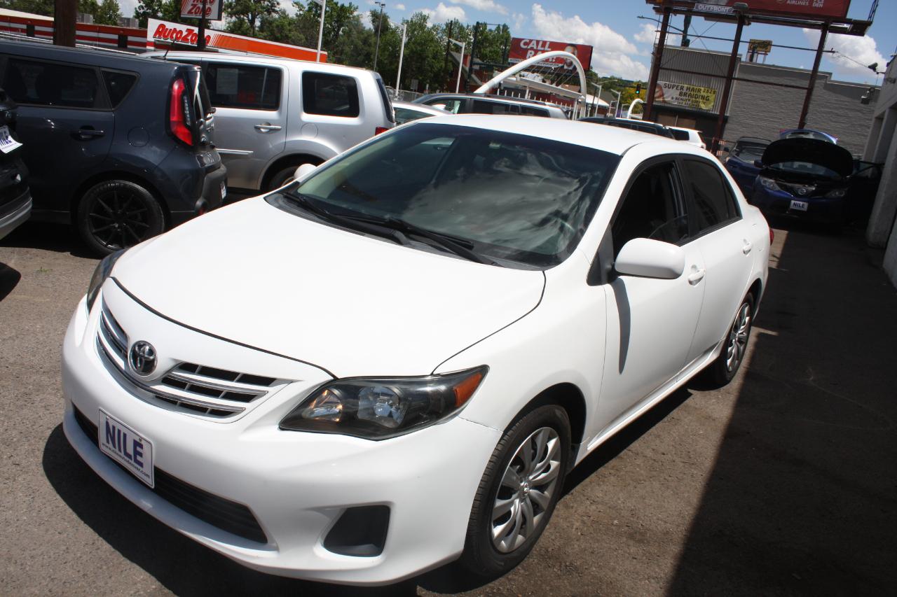 Toyota Corolla S 5-Speed MT 2013