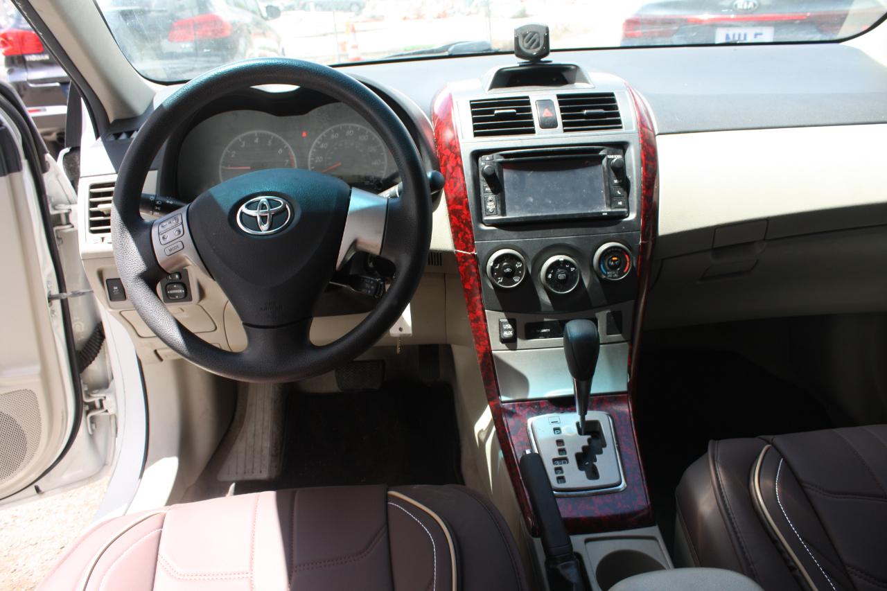 Toyota Corolla S 5-Speed MT 2013