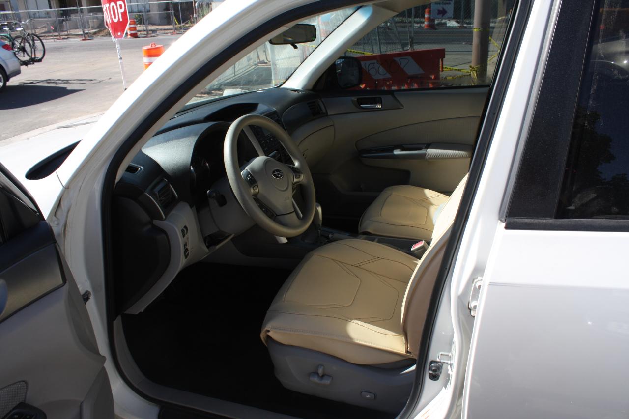 Subaru Forester 2.5X Premium 2012