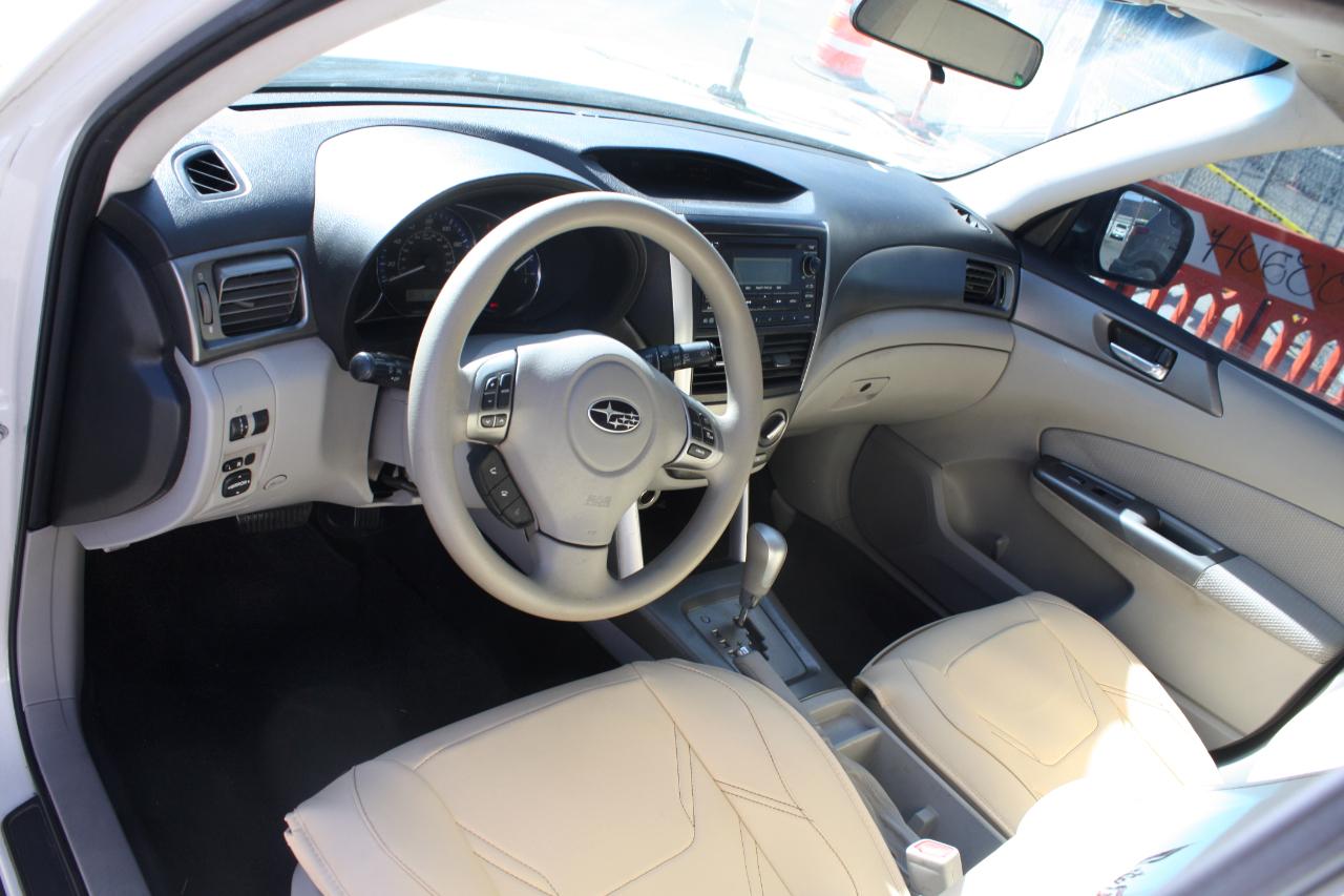 Subaru Forester 2.5X Premium 2012