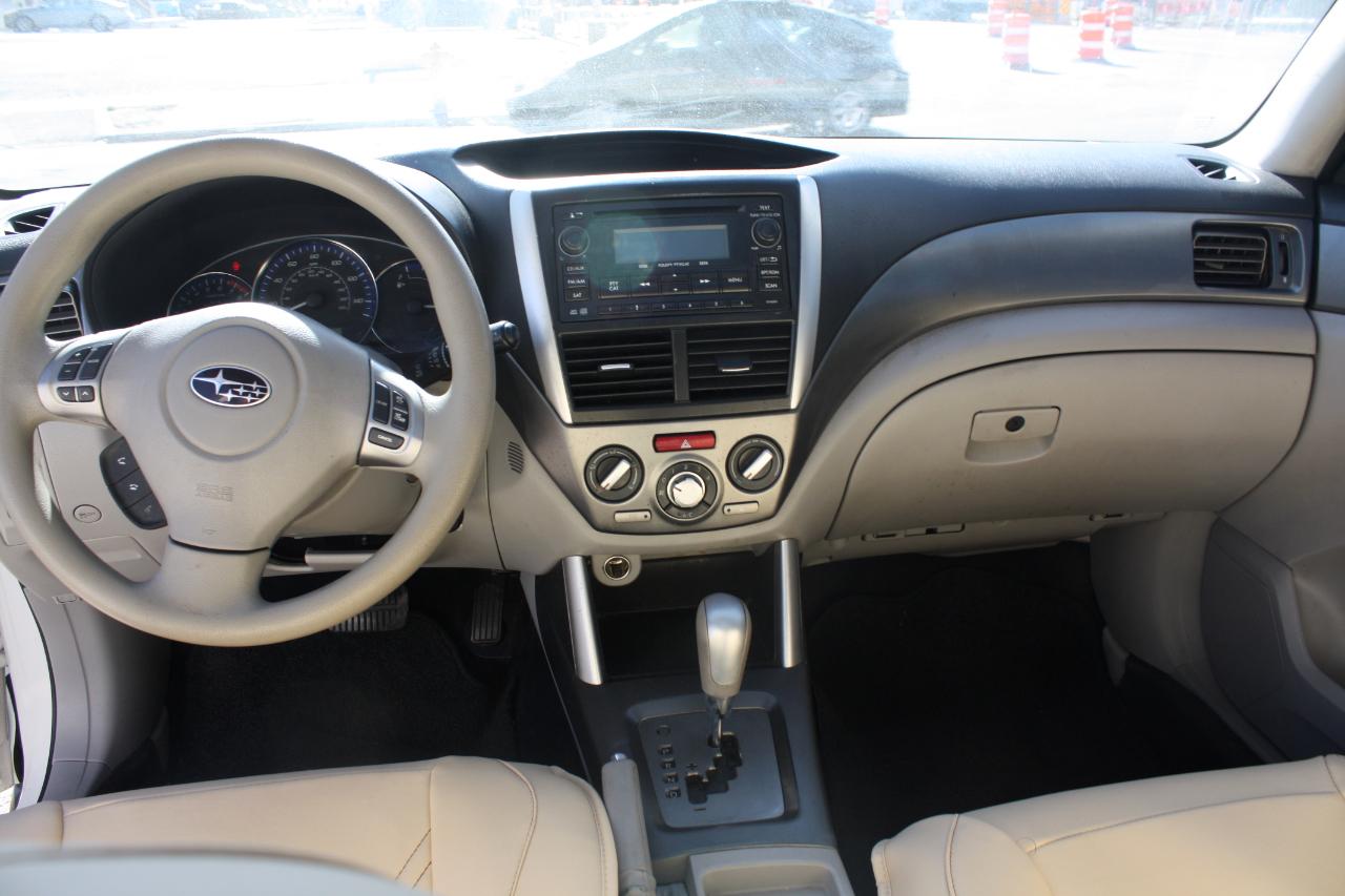 Subaru Forester 2.5X Premium 2012
