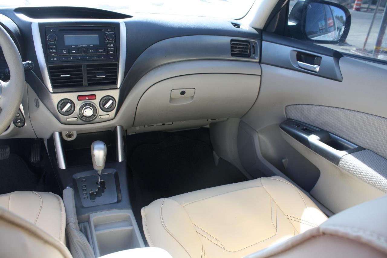 Subaru Forester 2.5X Premium 2012